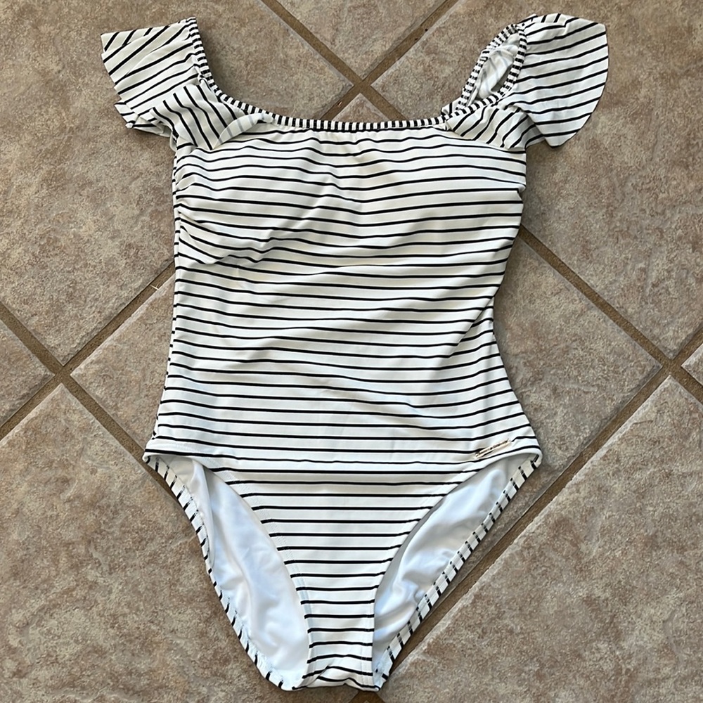 Vince Camuto black and white striped swimsuit